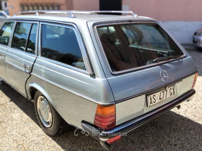 Mercedes-Benz Classe E 200 T SW GPL ASI Blu/Azzurro usata SAN MARTINO SICCOMARIO