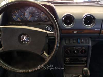 Mercedes-Benz Classe E 200 T SW GPL ASI Blu/Azzurro usata SAN MARTINO SICCOMARIO