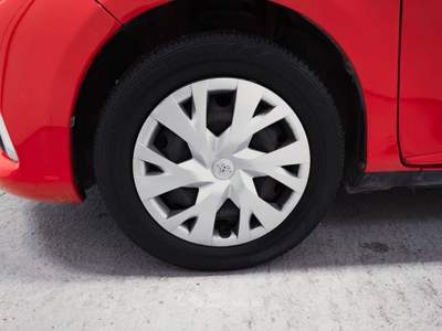 Toyota Yaris Toyota Yaris Vvt-i Active Rosso usata Faenza