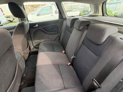 Ford Focus CC 1.6 TDCi (90CV) S.W. Grigio usata Giovinazzo