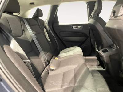 Volvo XC60 2.0 b4 197CV AWD Autom. Momentum (MHEV) Blu/Azzurro usata Ravenna