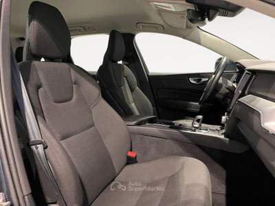 Volvo XC60 2.0 b4 197CV AWD Autom. Momentum (MHEV) Blu/Azzurro usata Ravenna