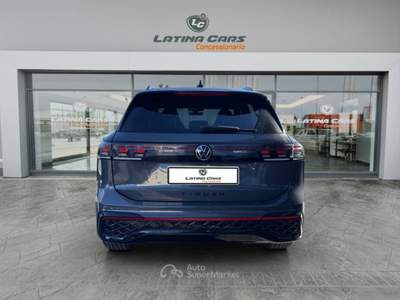 Volkswagen Tiguan 2.0 tdi R-Line 150cv dsg Con NAVIGATORE Grigio usata Latina