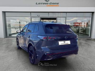Volkswagen Tiguan 2.0 tdi R-Line 150cv dsg Con NAVIGATORE Grigio usata Latina