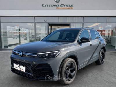 Volkswagen Tiguan 2.0 tdi R-Line 150cv dsg Con NAVIGATORE Grigio usata Latina