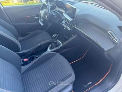 Peugeot 208 208 PureTech 75 Stop&Start 5 porte Active Bianco usata Lamporecchio