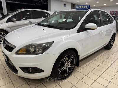 Ford Focus full optional Bianco usata Qualiano