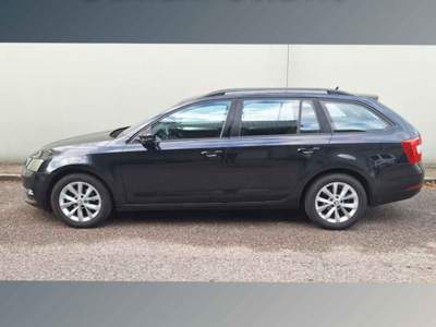 Skoda Octavia 1.6 TDI SCR 115 CV DSG Wagon Executive Nero usata Feltre