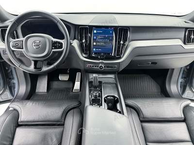 Volvo XC60 B4 (d) **TRAZ ANT** 197CV AUT PLUS DARK Grigio usata Bassano del Grappa
