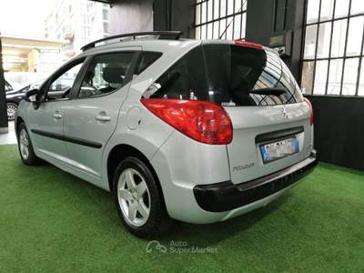 Peugeot 207 SW 1.4 8v X-Line ECO-GPL Argento usata Torino