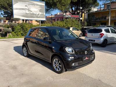 Smart ForFour forfour 70 1.0 Passion Nero usata Cercola