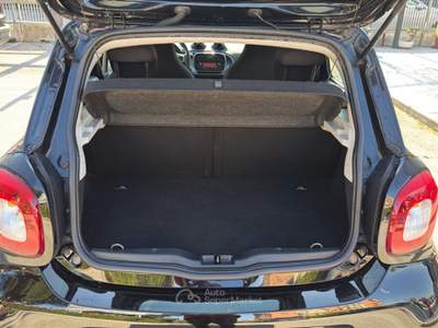 Smart ForFour forfour 70 1.0 Passion Nero usata Cercola