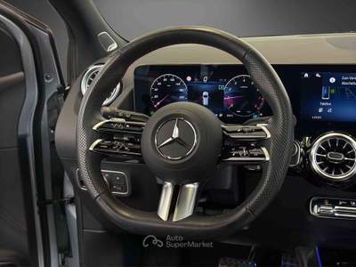 Mercedes-Benz Classe B B 200 Automatic AMG Line Premium *TETTO*PROMO* Argento usata Roma
