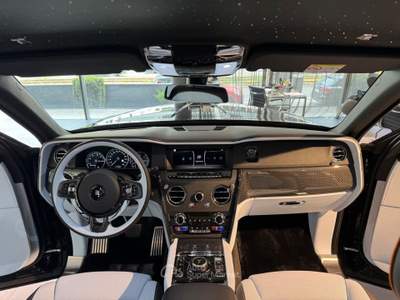 Rolls Royce Cullinan Cullinan Black Badge Edition *IVA ESPOSTA* Nero usata Roma