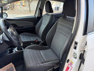 Toyota Yaris 5 porte Active Bianco usata Andria