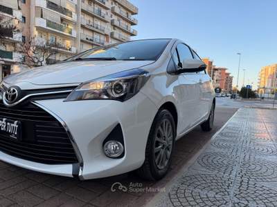 Toyota Yaris 5 porte Active Bianco usata Andria