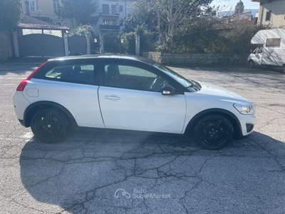 Volvo C30 D3 Black Design usata Popoli