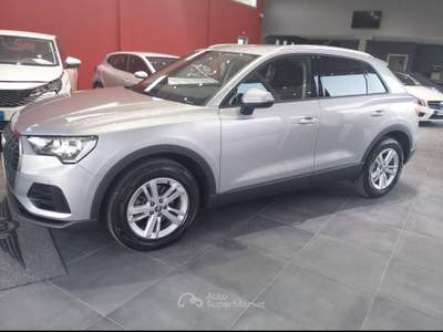 Audi Q3 S tronic Business Argento usata Isernia