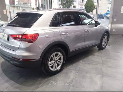 Audi Q3 S tronic Business Argento usata Isernia