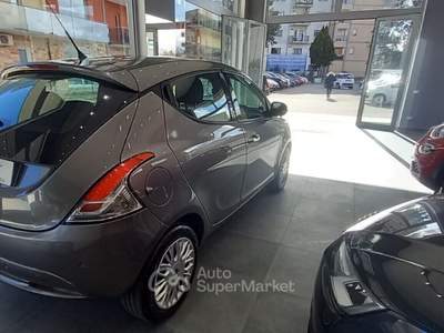 Lancia Ypsilon 5 porte Gold Grigio usata Isernia