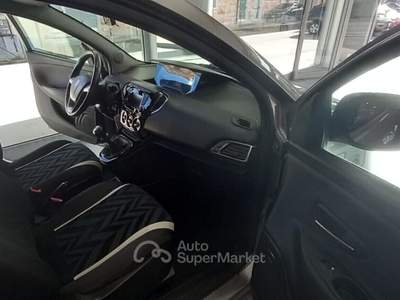 Lancia Ypsilon 5 porte Gold Grigio usata Isernia