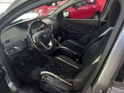 Lancia Ypsilon 5 porte Gold Grigio usata Isernia