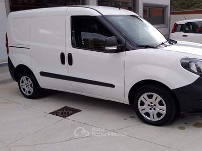 Fiat Doblò DOBLÒ CARGO 4P VETT. FURGONATA CH1 LOUNGE 1.3 MJET 95CV E6D SeS Bianco usata Isernia