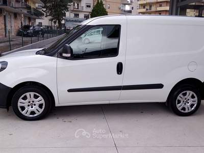 Fiat Doblò DOBLÒ CARGO 4P VETT. FURGONATA CH1 LOUNGE 1.3 MJET 95CV E6D SeS Bianco usata Isernia