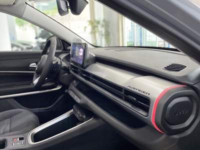Jeep Avenger Summit pelle tetto sedile elettrici Grigio usata San Felice a Cancello