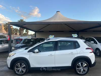 Peugeot 2008 1.6 DIESEL 120 CV 2017 - VERS. ALLURE Bianco usata Terlizzi