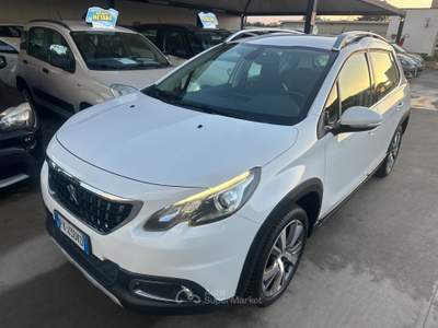 Peugeot 2008 1.6 DIESEL 120 CV 2017 - VERS. ALLURE Bianco usata Terlizzi
