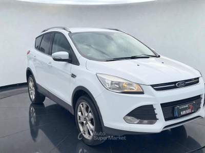 Ford Kuga S&S 4WD Powershift Titanium Bianco usata Massarosa