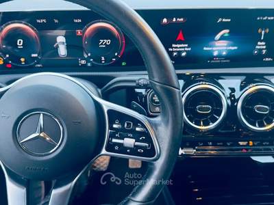 Mercedes-Benz CLA Automatic Shooting Brake Business Grigio usata Massarosa