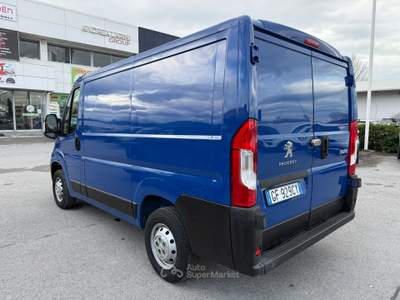 Peugeot Boxer L1H1 2.2 Bluehdi 120CV Blu/Azzurro usata Massarosa