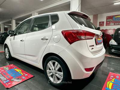 Hyundai ix20 1.6 CRDI 115cv Style - 2012 Bianco usata Giugliano in Campania