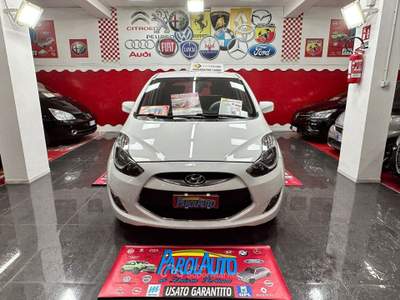 Hyundai ix20 1.6 CRDI 115cv Style - 2012 Bianco usata Giugliano in Campania
