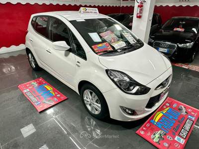 Hyundai ix20 1.6 CRDI 115cv Style - 2012 Bianco usata Giugliano in Campania