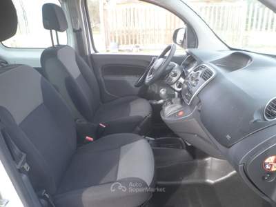 Renault Kangoo 5 posti maxi autovettura Bianco usata San Michele Salentino