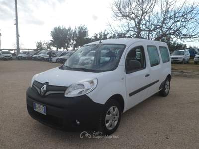 Renault Kangoo 5 posti maxi autovettura Bianco usata San Michele Salentino
