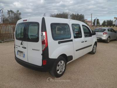 Renault Kangoo 5 posti maxi autovettura Bianco usata San Michele Salentino