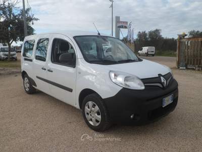 Renault Kangoo 5 posti maxi autovettura Bianco usata San Michele Salentino