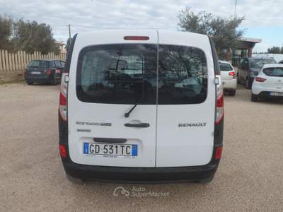 Renault Kangoo 5 posti maxi autovettura Bianco usata San Michele Salentino