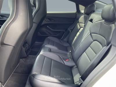 Porsche Taycan Taycan 476cv *IVA ESPOSTA*PROMO* Bianco usata Roma