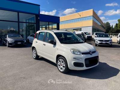 Fiat Panda 0.9 t.air natural power Easy 85cv Rosso usata Treia