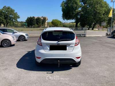 Ford Fiesta VI 5p 1.5 tdci ST-line 75cv Bianco usata Treia