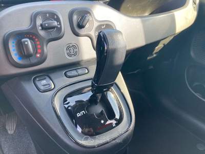 Fiat Panda 0.9 t.air t. Lounge s&s Dualogic Rosso usata Treia