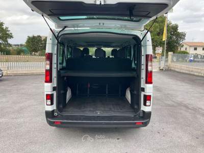 Renault Trafic 2.0 Dci 120CV 9 POSTI NETTO IVA Bianco usata Treia