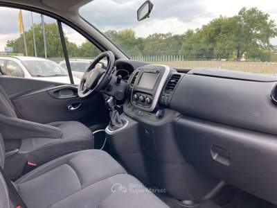 Renault Trafic 2.0 Dci 120CV 9 POSTI NETTO IVA Bianco usata Treia