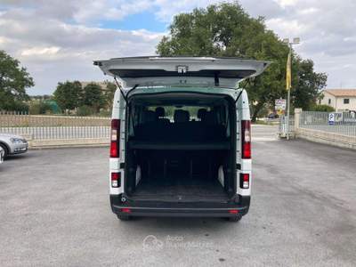 Renault Trafic 2.0 Dci 120CV 9 POSTI NETTO IVA Bianco usata Treia