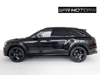 Bentley Bentayga Bentayga V8 Azure *IVA ESPOSTA* Nero usata Roma